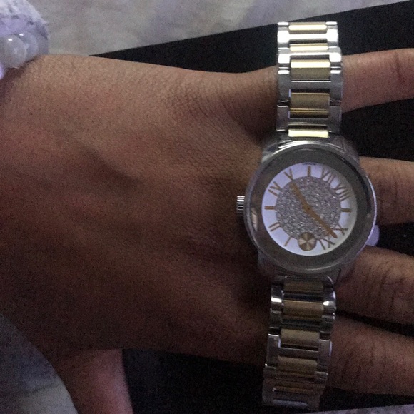 Mavado Bold Quartz Movement Silver Dial - Picture 6 of 8